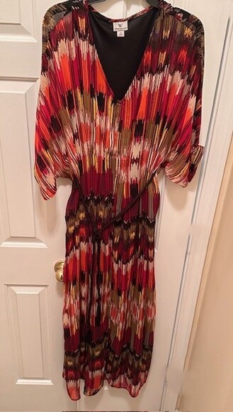 Abstract Red Multi-Print Maxi Dress – Size 12 - Picture 2 of 10